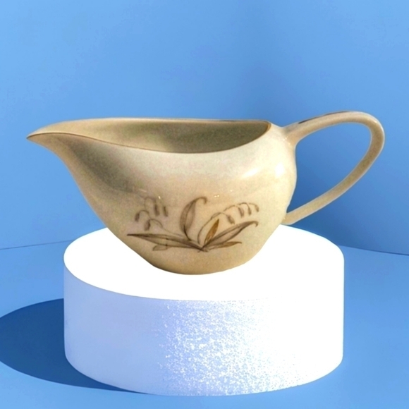 3/$30 𝅺VTG 1961 Kaysons Fine Porcelain Golden Rhapsody Creamer - Picture 1 of 4
